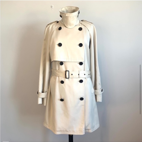 Convertible coach trench/ sleeveless dress/ cape - Picture 4 of 16